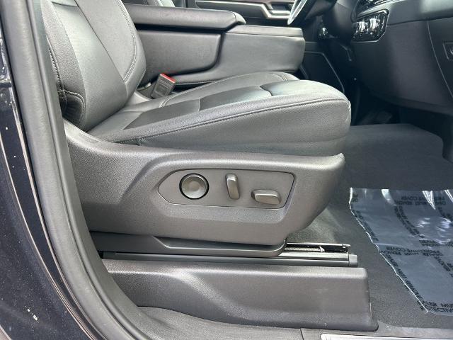 2025 GMC Sierra 1500 2WD Crew Cab Short Box SLT