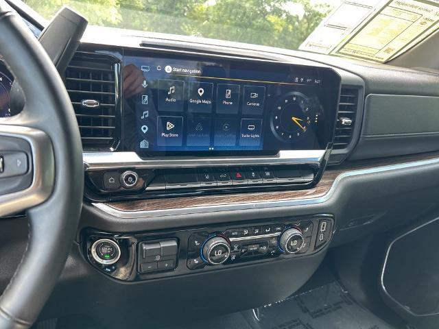 2025 Chevrolet Silverado 2500HD 4WD Crew Cab Standard Bed LT