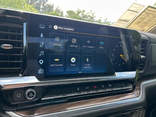 2025 Chevrolet Silverado 2500HD 4WD Crew Cab Standard Bed LT