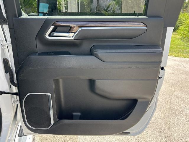 2025 Chevrolet Silverado 2500HD 4WD Crew Cab Standard Bed LT