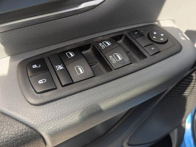 2022 Ram 1500 Big Horn Crew Cab 4x4 5'7" Box