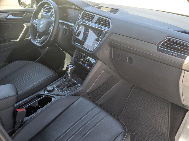 2023 Volkswagen Tiguan 2.0T SE R-Line Black