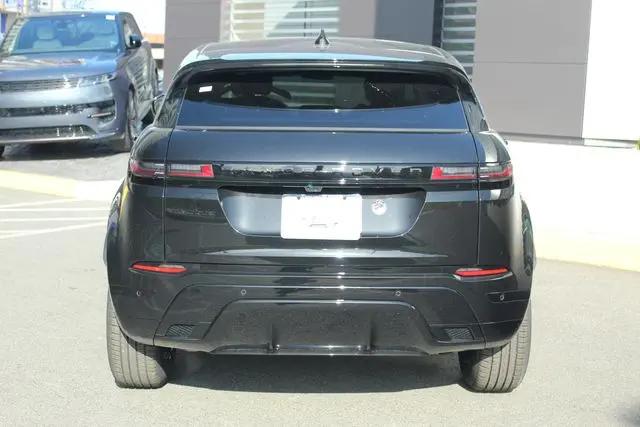 2026 Land Rover Range Rover Evoque Dynamic SE