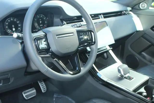 2026 Land Rover Range Rover Evoque Dynamic SE