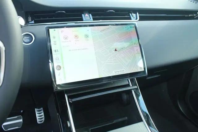 2026 Land Rover Range Rover Evoque Dynamic SE