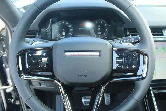 2026 Land Rover Range Rover Evoque Dynamic SE