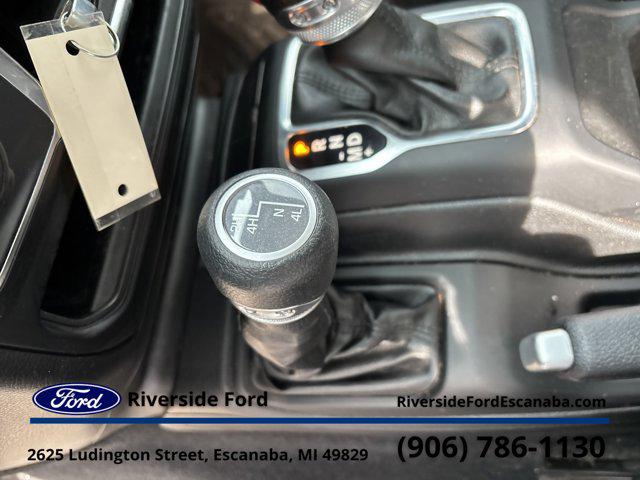 2023 Jeep Wrangler 4-Door Sport 4x4