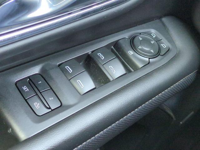 2023 GMC Yukon 4WD SLT