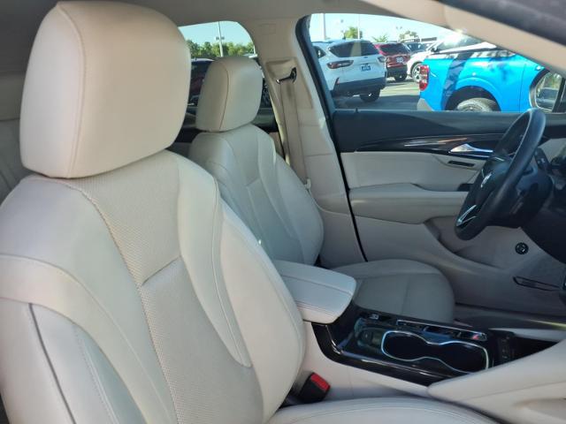 2021 Buick Envision FWD Essence