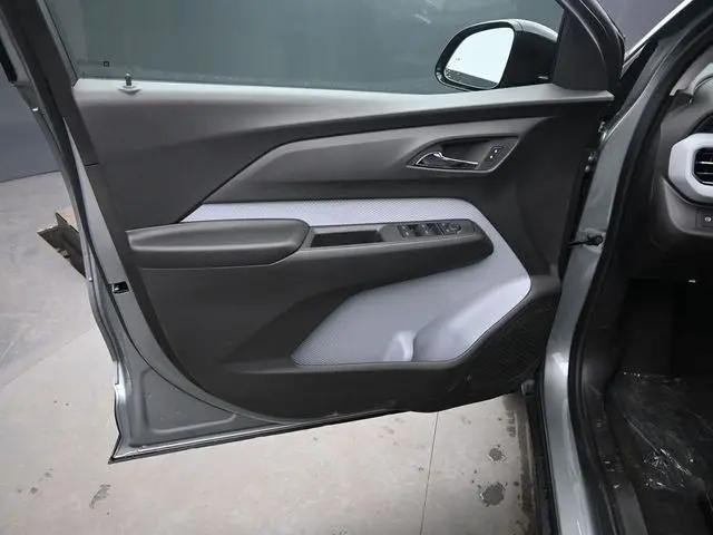 2027 Chevrolet Bolt RS FWD