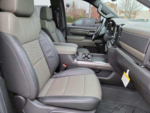 2024 Chevrolet Silverado 2500HD 4WD Crew Cab Standard Bed ZR2