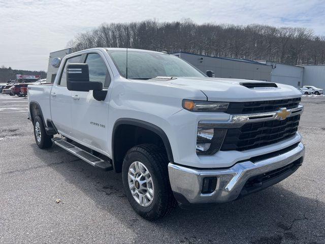 2025 Chevrolet Silverado 2500HD 4WD Crew Cab Standard Bed LT