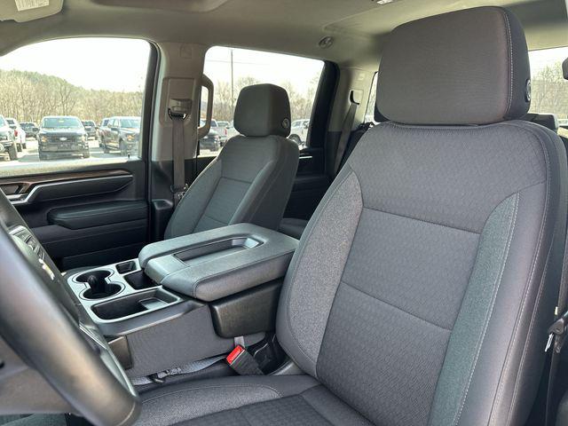 2025 Chevrolet Silverado 2500HD 4WD Crew Cab Standard Bed LT