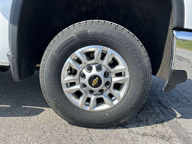 2025 Chevrolet Silverado 2500HD 4WD Crew Cab Standard Bed LT
