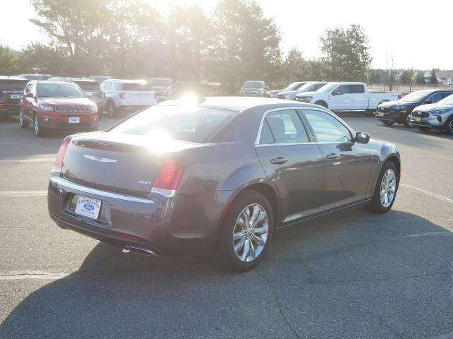 2017 Chrysler 300 Limited AWD