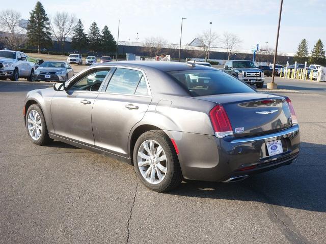 2017 Chrysler 300 Limited AWD