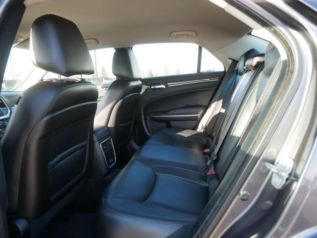 2017 Chrysler 300 Limited AWD