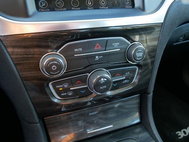 2017 Chrysler 300 Limited AWD