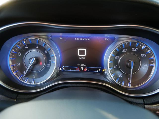 2017 Chrysler 300 Limited AWD