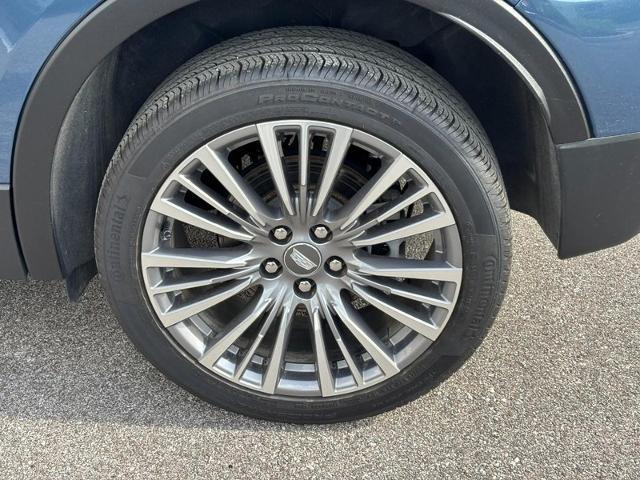 2024 Cadillac XT4 AWD Premium Luxury