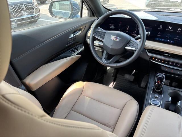 2024 Cadillac XT4 AWD Premium Luxury