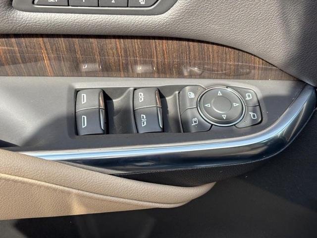 2024 Cadillac XT4 AWD Premium Luxury