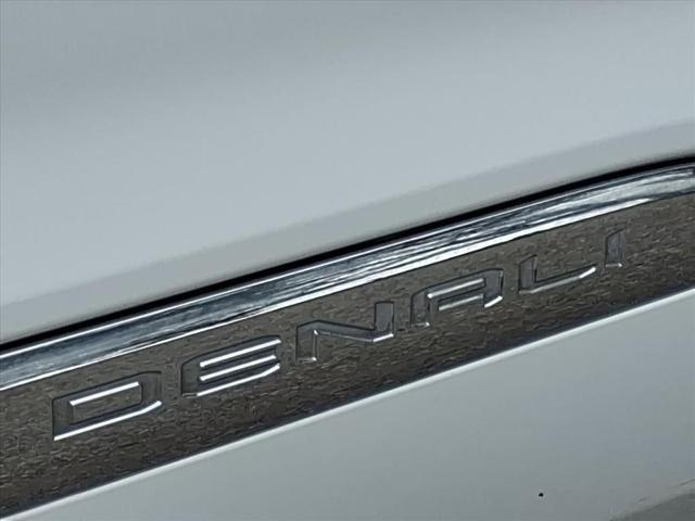 2023 GMC Acadia FWD Denali