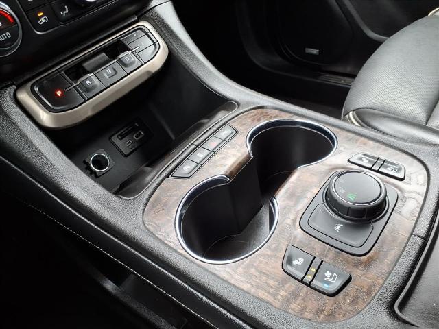 2023 GMC Acadia FWD Denali