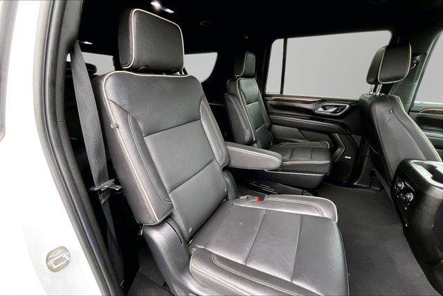 2023 Chevrolet Suburban 4WD Premier