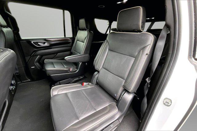 2023 Chevrolet Suburban 4WD Premier