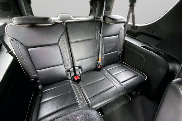 2023 Chevrolet Suburban 4WD Premier