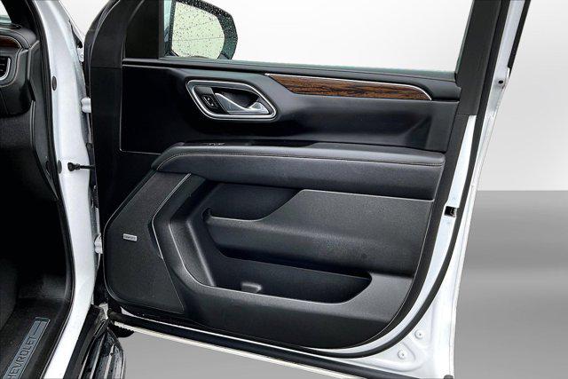 2023 Chevrolet Suburban 4WD Premier