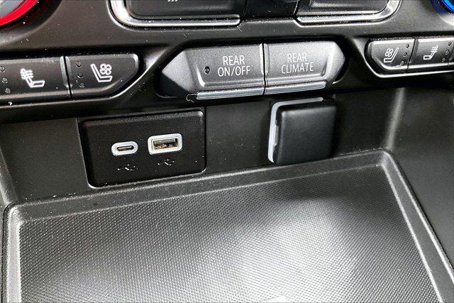 2023 Chevrolet Suburban 4WD Premier