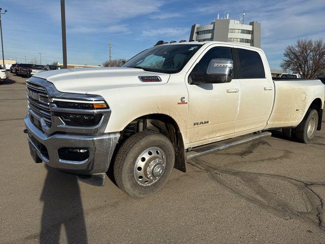 2025 Ram 3500 Laramie Crew Cab 4x4 8' Box