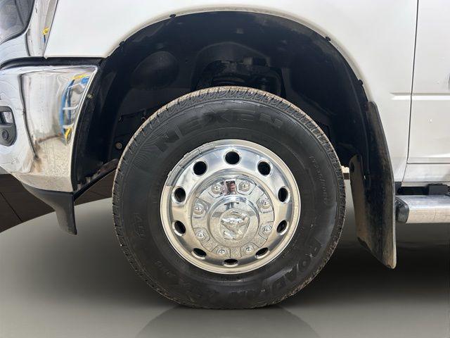 2025 Ram 3500 Laramie Crew Cab 4x4 8' Box
