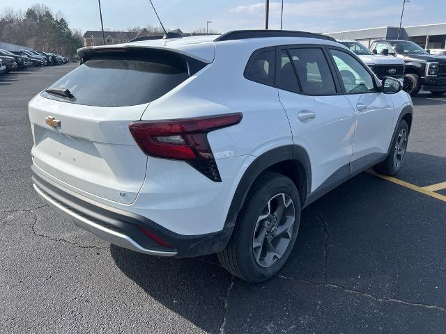 2025 Chevrolet Trax FWD LT