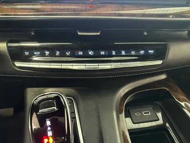 2022 Cadillac Escalade ESV 4WD Sport Platinum