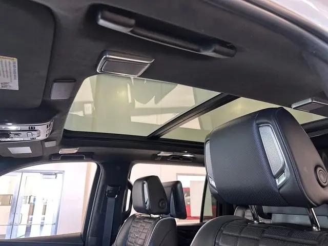 2022 Cadillac Escalade ESV 4WD Sport Platinum