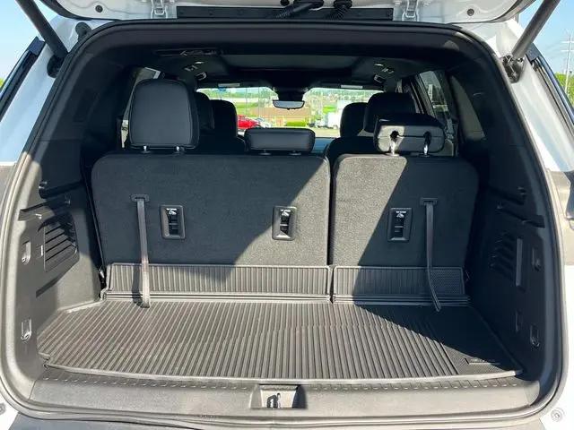 2026 GMC Acadia AT4 AWD