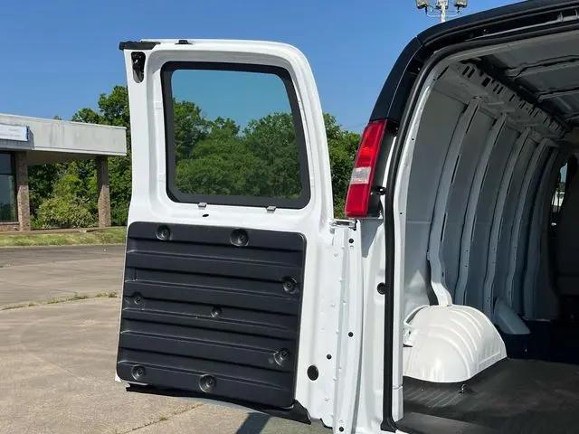 2026 GMC Savana Cargo 2500 Regular Wheelbase, Work Van, RWD