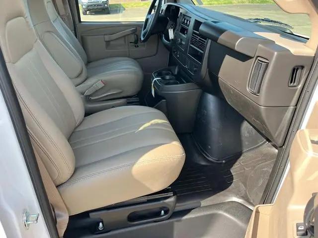 2026 GMC Savana Cargo 2500 Regular Wheelbase, Work Van, RWD