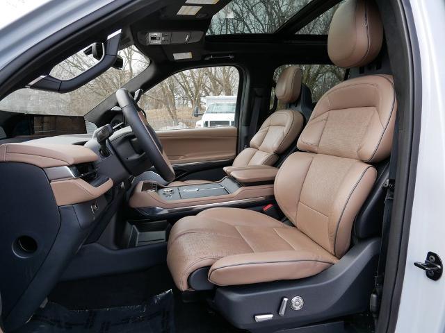 2025 Lincoln Navigator Black Label
