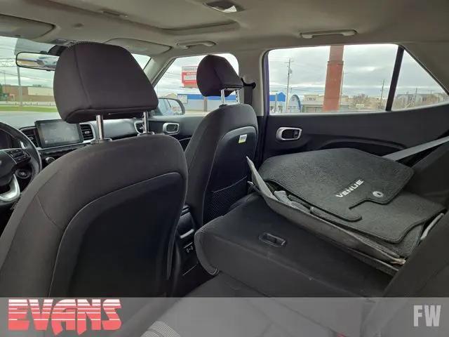 2024 Hyundai Venue SEL