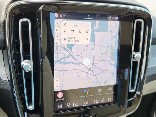 2026 Volvo XC40 Plus, B5 AWD Gas (mild hybrid), Dark