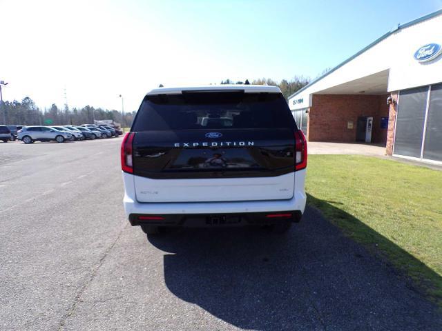2025 Ford Expedition Active MAX