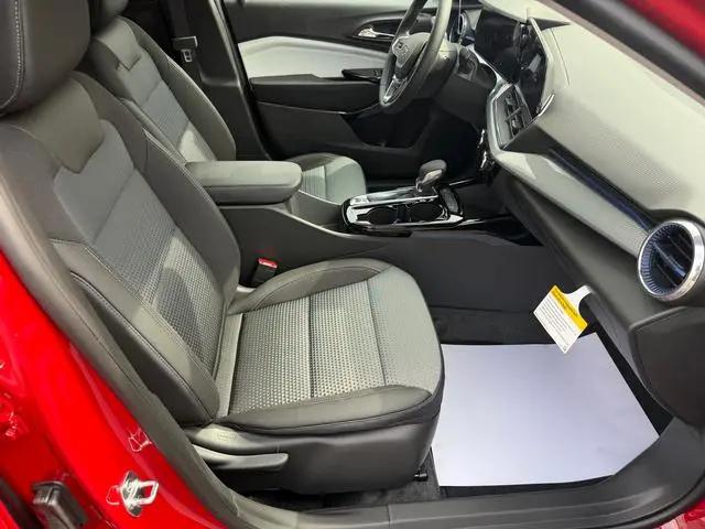 2026 Chevrolet Trax FWD LT