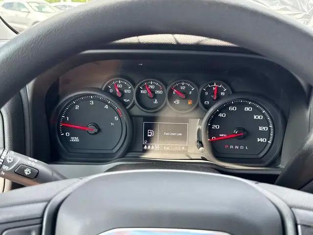 2026 GMC Sierra 2500HD Crew Cab, Standard Bed, Pro, 4WD