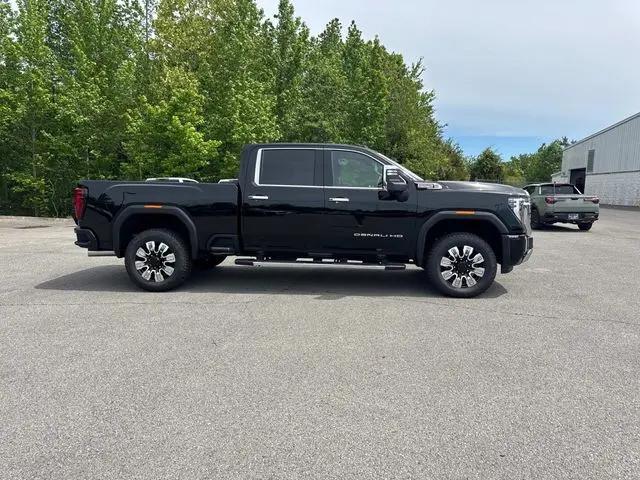 2026 GMC Sierra 2500HD Crew Cab, Standard Bed, Denali, 4WD