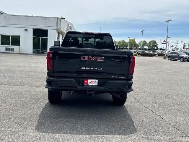 2026 GMC Sierra 2500HD Crew Cab, Standard Bed, Denali, 4WD
