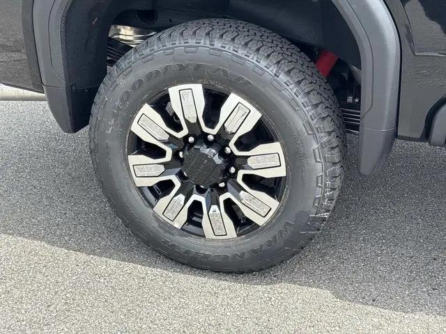 2026 GMC Sierra 2500HD Crew Cab, Standard Bed, Denali, 4WD